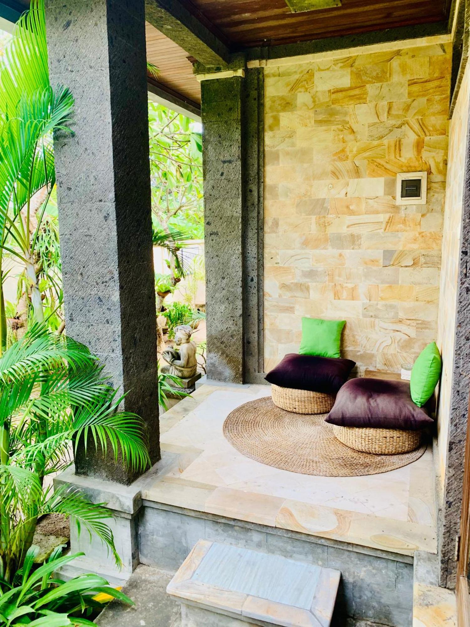 Pondok Baruna Garden Nusa Lembongan  Exterior photo