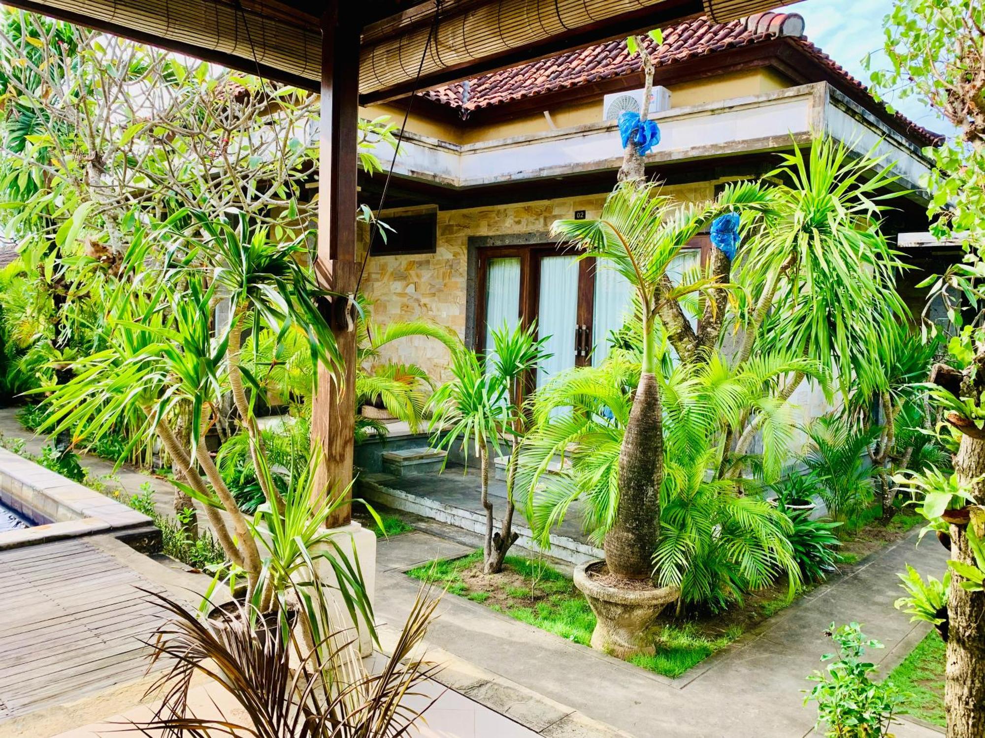 Pondok Baruna Garden Nusa Lembongan  Exterior photo
